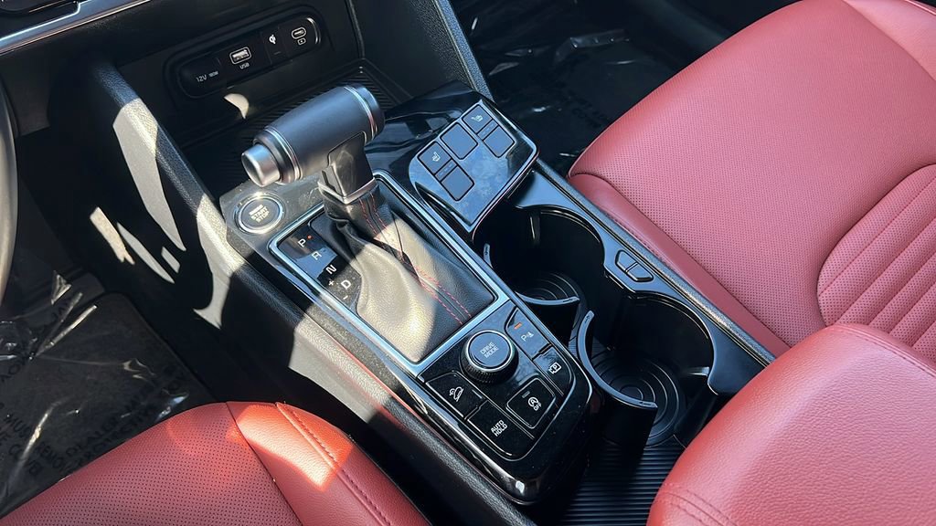 Used 2025 Kia Sportage SX image 19