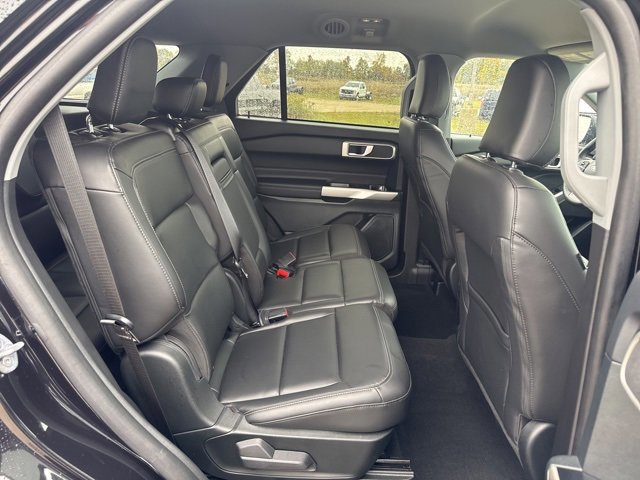 Certified 2023 Ford Explorer XLT w/ Equipment Group 202A image 15