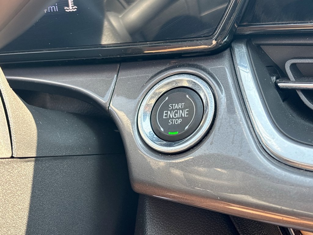 Used 2025 Chevrolet Trax ACTIV w/ Sunroof Package FWD image 35