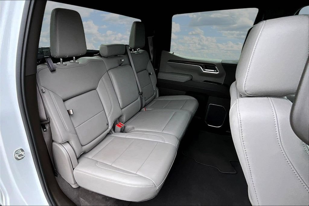 Used 2026 GMC Sierra 1500 SLT AWD/4WD image 28
