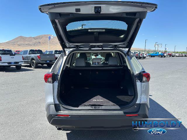 Used 2021 Toyota RAV4 XLE Premium AWD/4WD image 29
