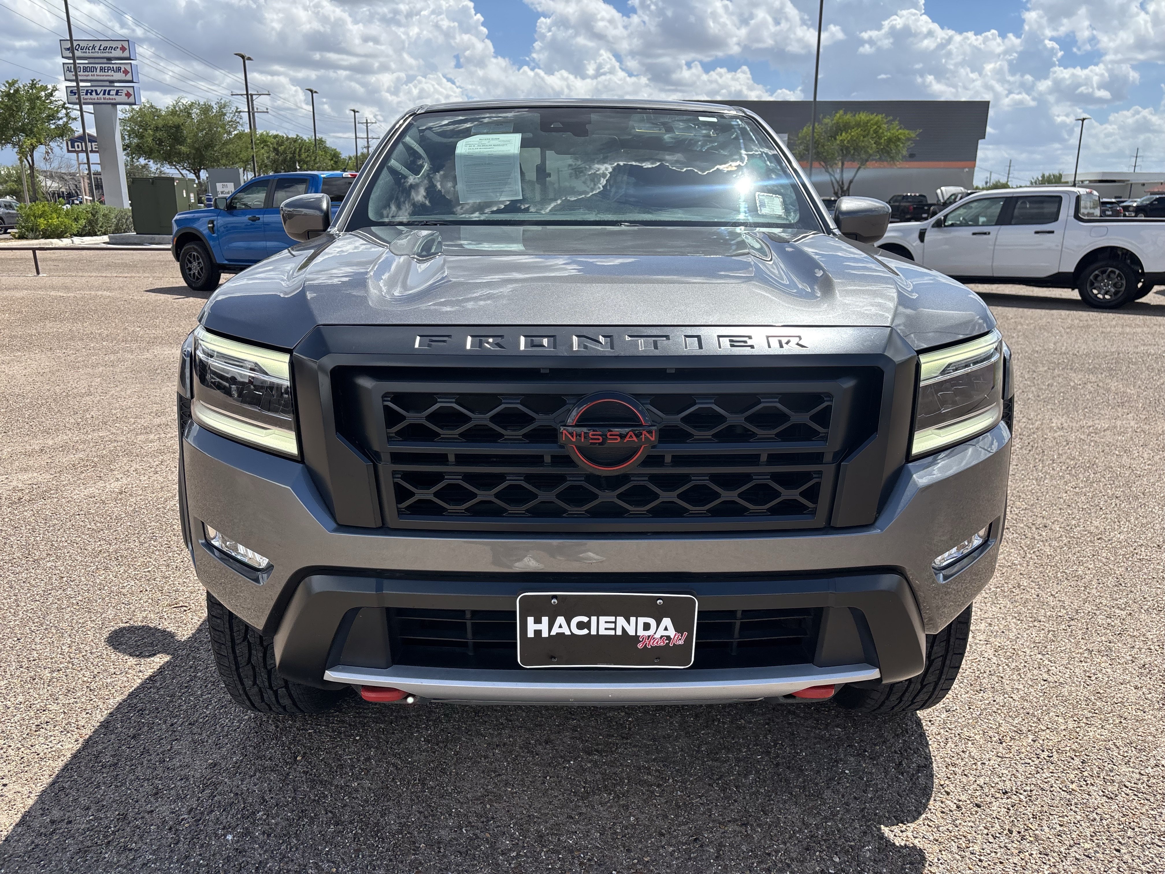 Used 2024 Nissan Frontier PRO-4X AWD/4WD image 6