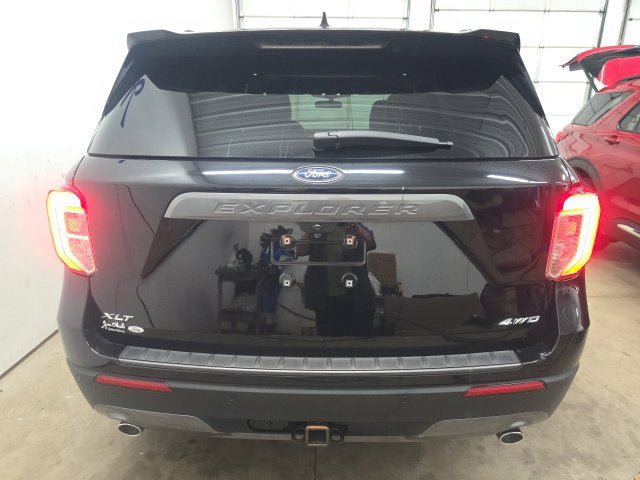 Certified 2023 Ford Explorer XLT w/ Equipment Group 202A AWD/4WD image 10
