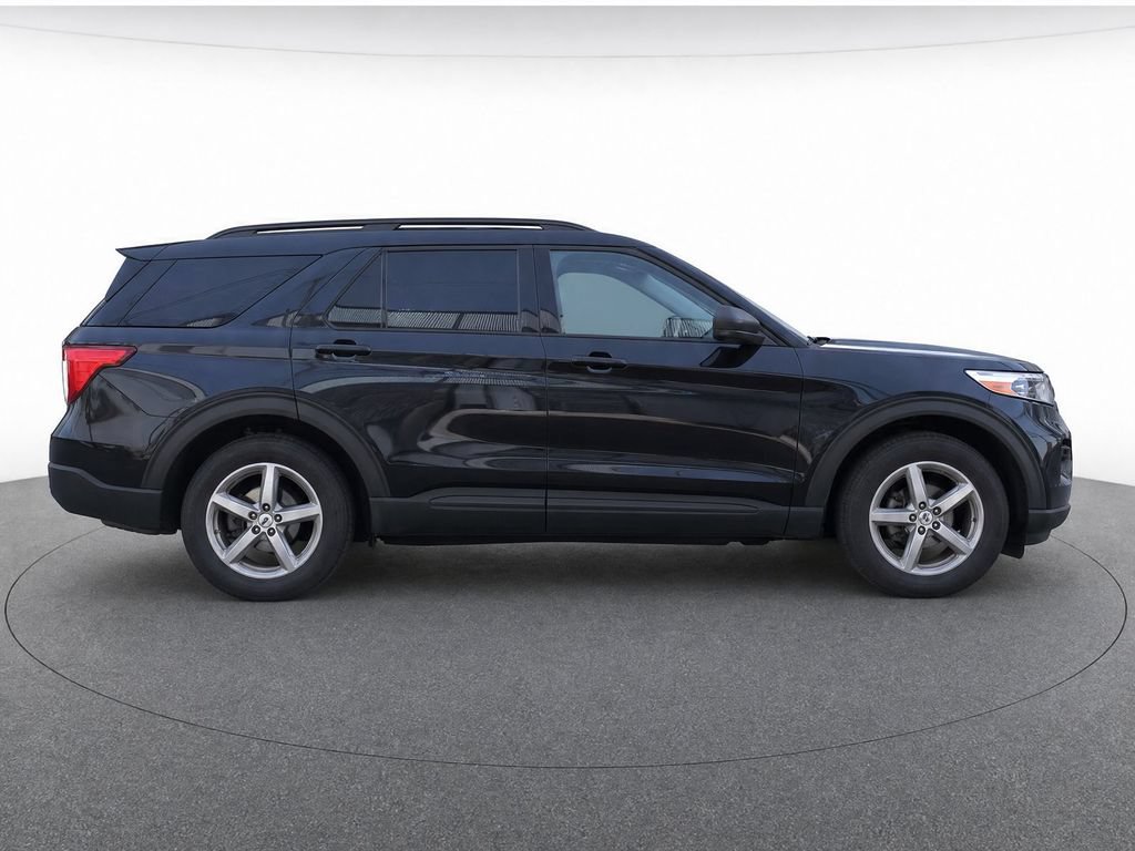 Certified 2018 Ford Explorer FWD image 10