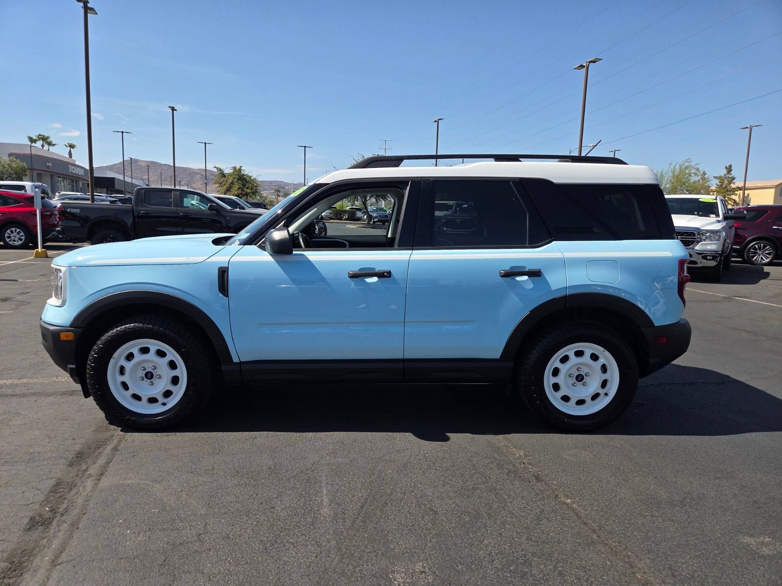 Certified 2025 Ford Bronco Sport Heritage w/ Convenience Package AWD/4WD image 3