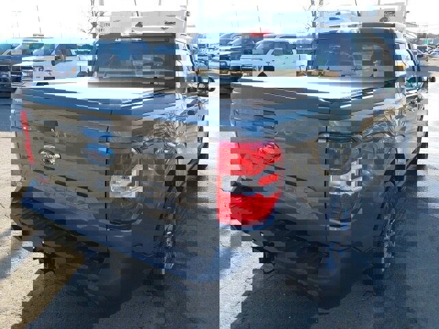 Certified 2024 Ford Maverick XLT w/ XLT Luxury Package image 5