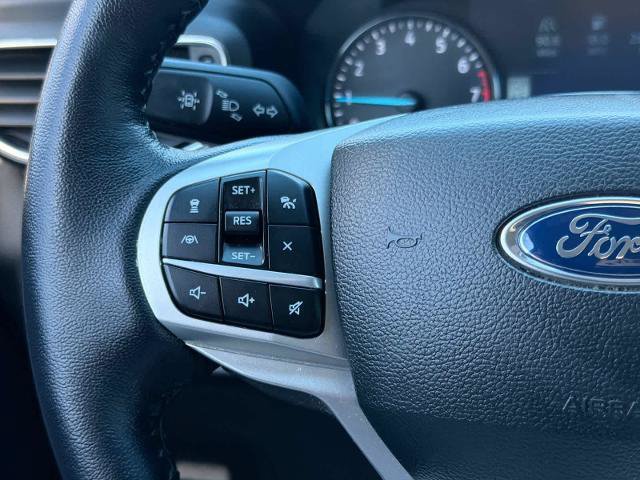 Certified 2022 Ford Explorer XLT w/ Equipment Group 202A AWD/4WD image 25