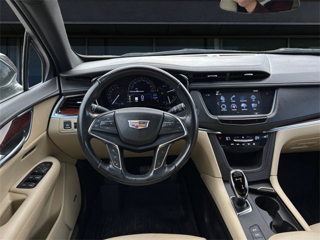 Used 2019 Cadillac XT5 Luxury image 12