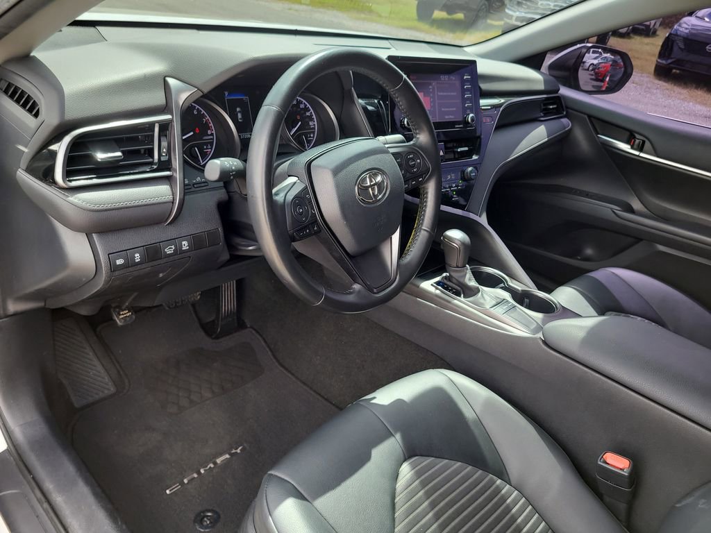 Used 2023 Toyota Camry SE image 14