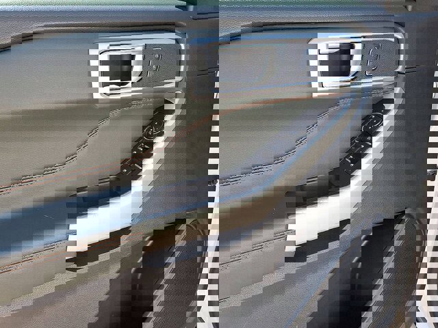 Certified 2022 Ford Explorer Timberline image 15