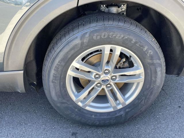 Certified 2022 Ford Explorer XLT image 32