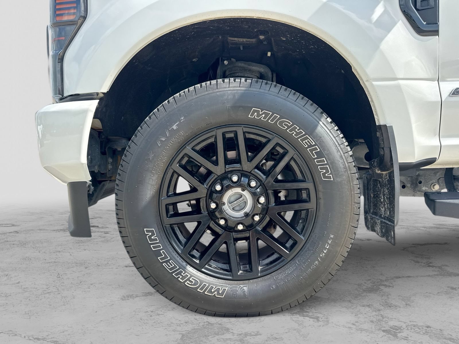 Certified 2022 Ford F350 Lariat w/ Black Appearance Package AWD/4WD image 18