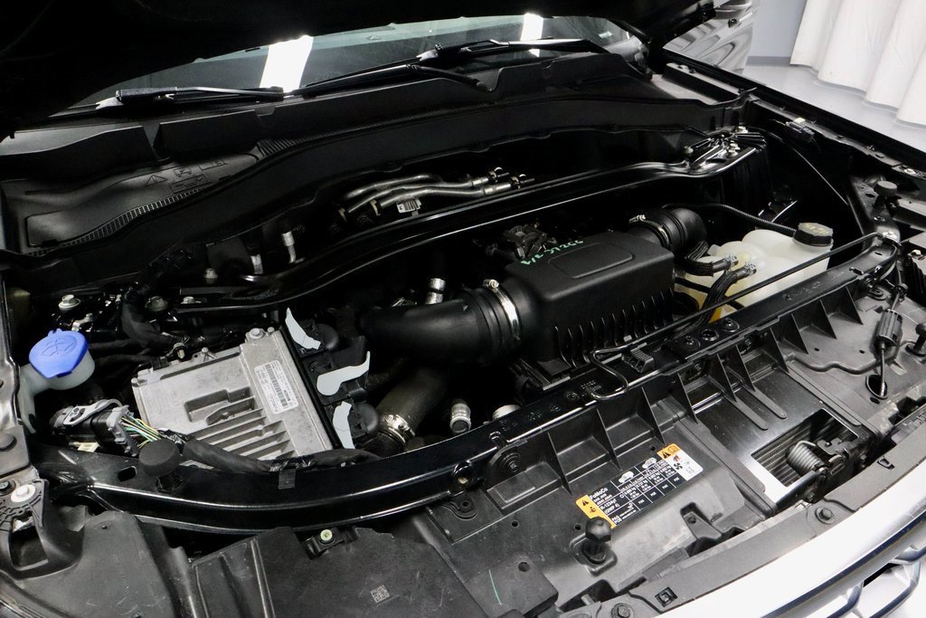 Certified 2023 Ford Explorer Platinum w/ Class IV Trailer Tow Package image 14