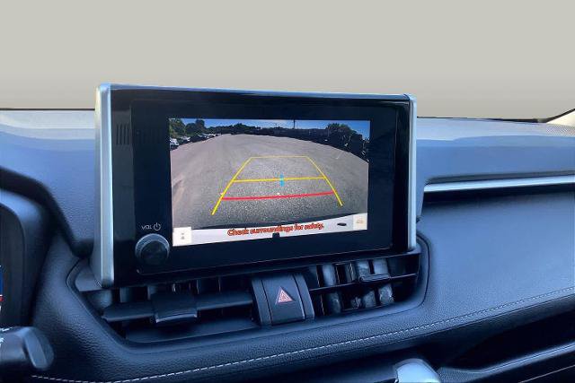 Used 2025 Toyota RAV4 XLE AWD/4WD image 29