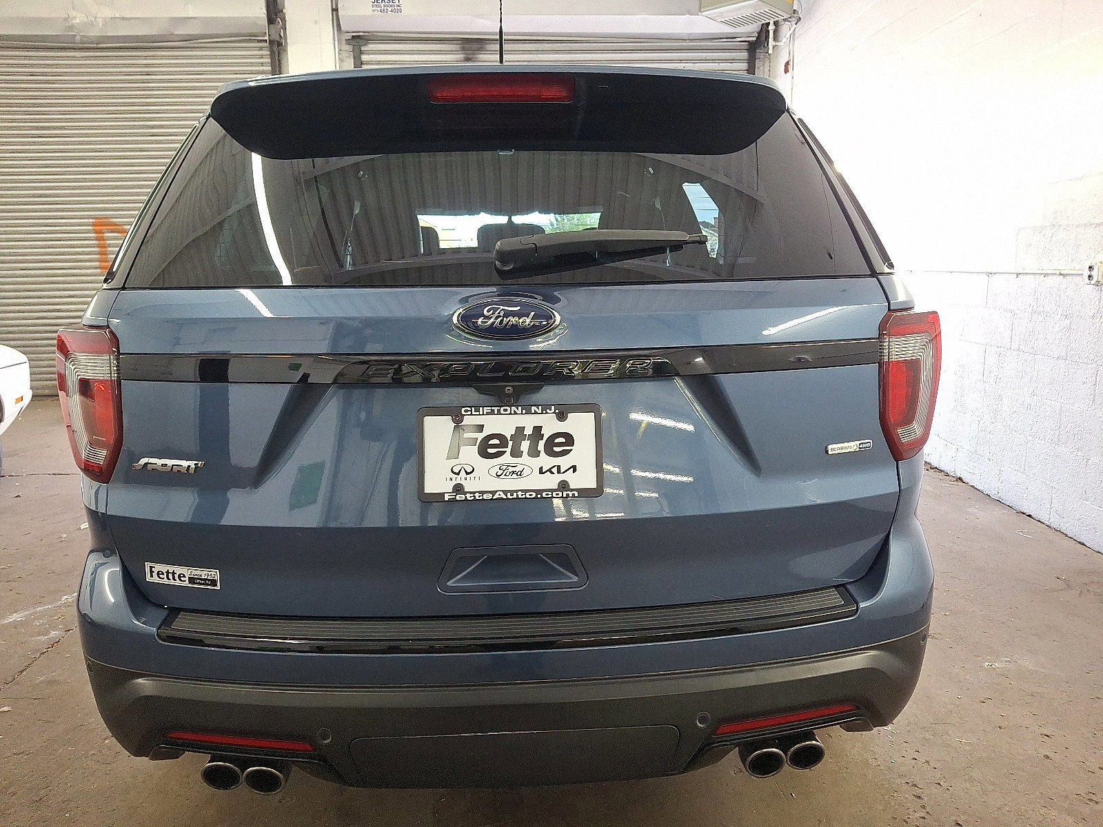 Certified 2018 Ford Explorer Sport image 3