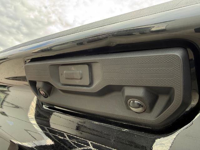 Used 2025 Chevrolet Silverado 1500 Custom Trail Boss image 27