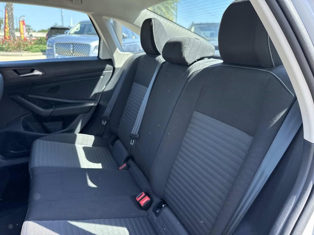 Used 2025 Volkswagen Jetta S FWD image 17