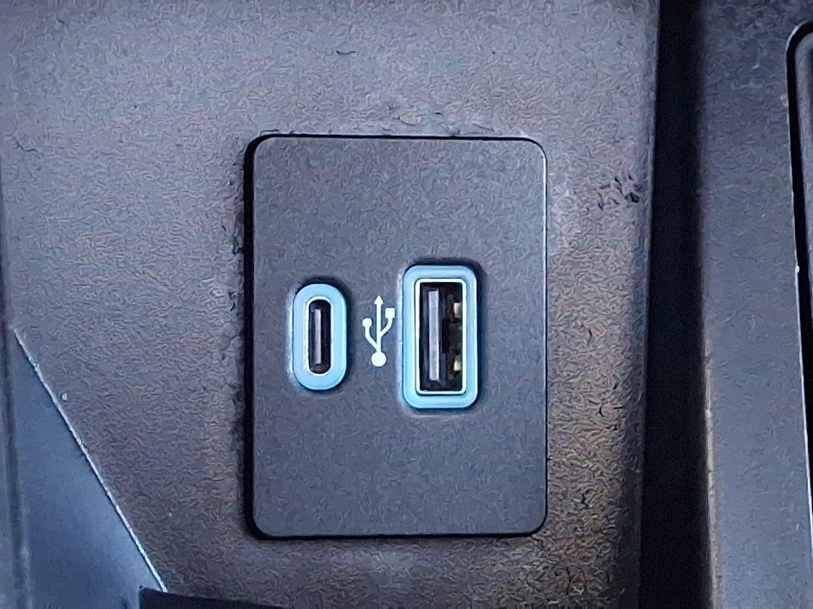 Certified 2023 Ford F150 Platinum w/ Equipment Group 701A High image 25