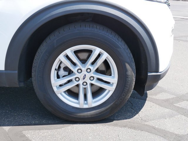 Certified 2024 Ford Explorer XLT w/ Equipment Group 202A AWD/4WD image 6