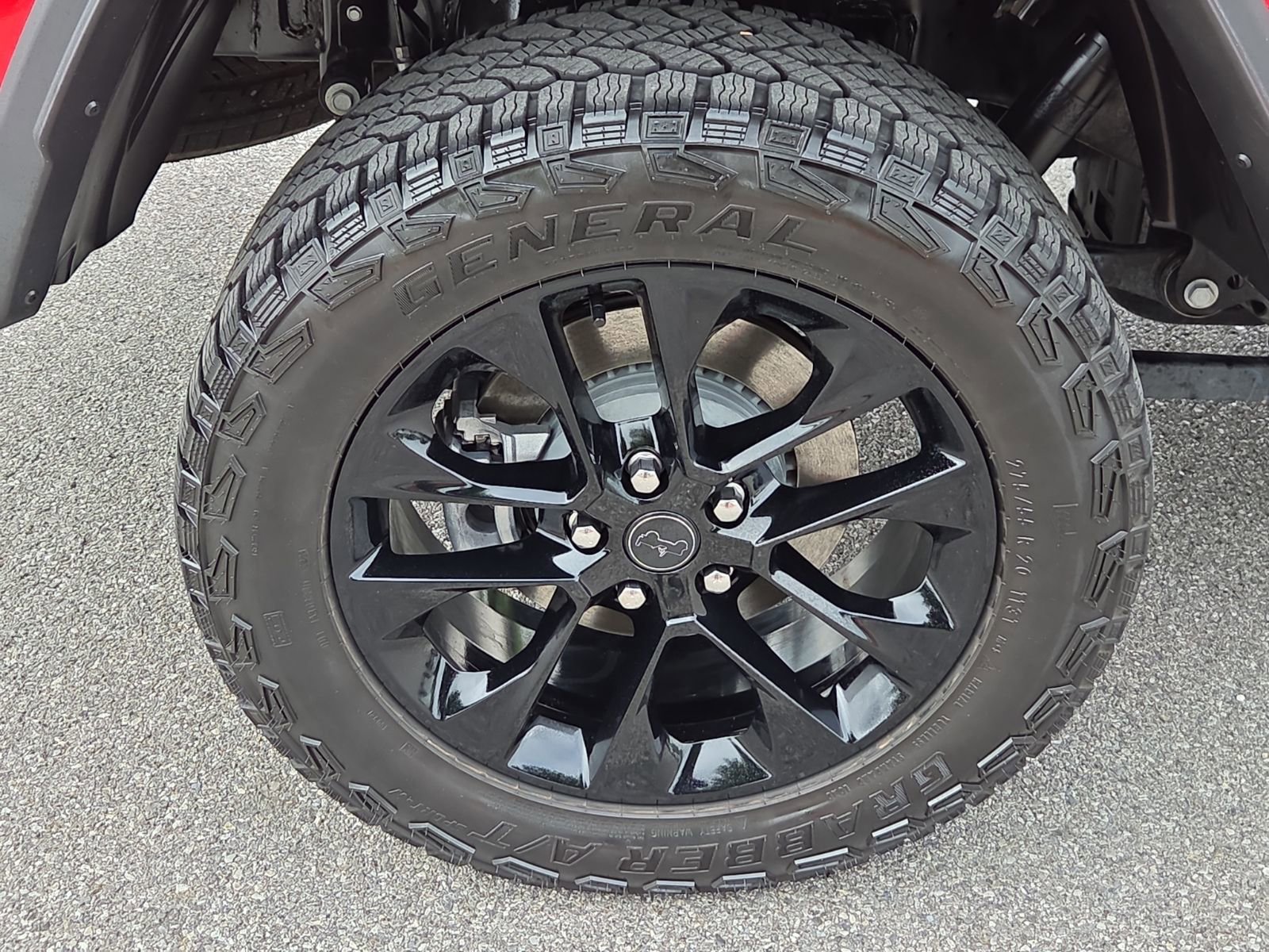 Used 2025 Jeep Gladiator Sport image 7