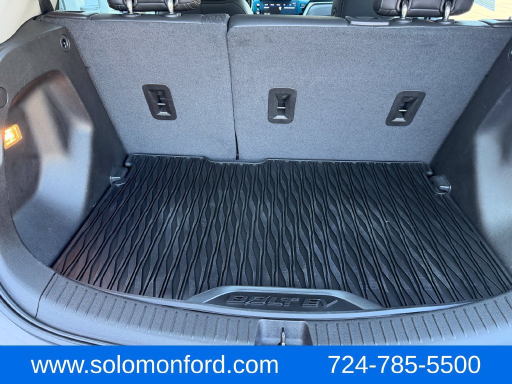 Used 2023 Chevrolet Bolt LT w/ Infotainment Package FWD image 18