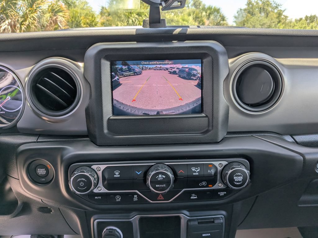 Used 2022 Jeep Wrangler Unlimited Sport AWD/4WD image 25
