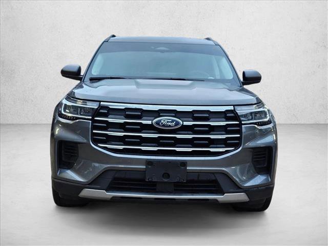 Certified 2025 Ford Explorer Active image 2