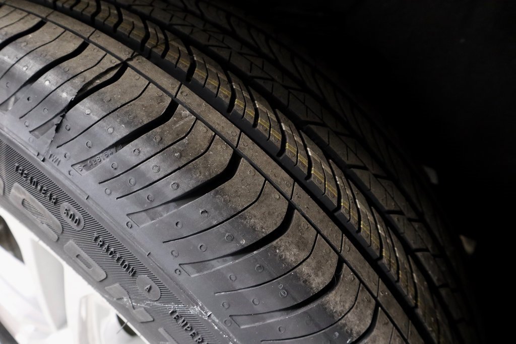 Used 2023 GMC Terrain SLE w/ LPO, Floor Liner Package image 19