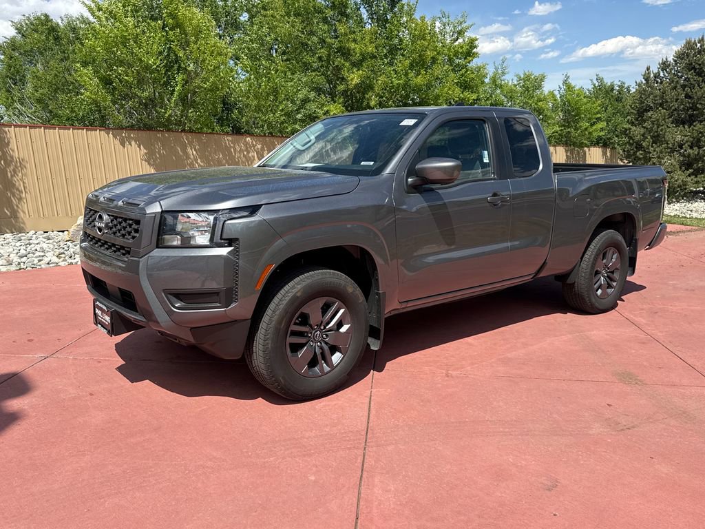 Used 2025 Nissan Frontier SV AWD/4WD image 3