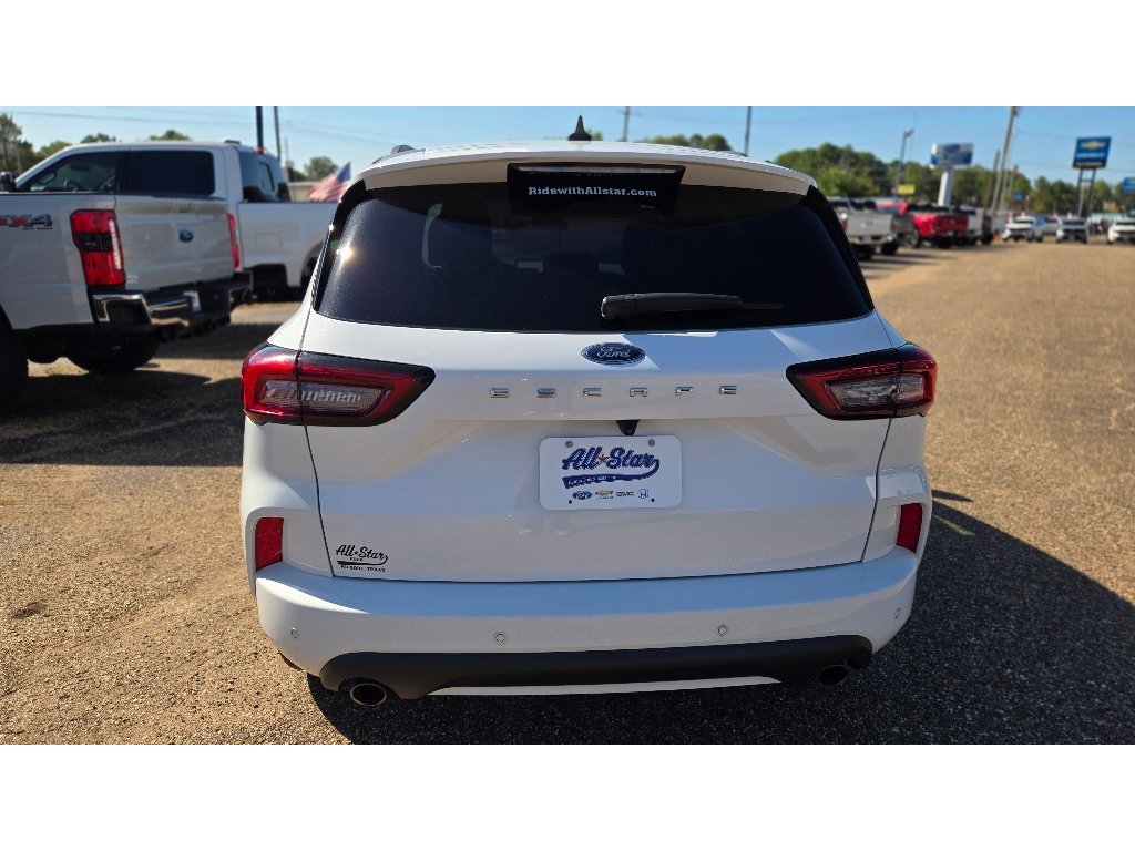 Certified 2023 Ford Escape ST-Line w/ Tech Pack #1 FWD image 5