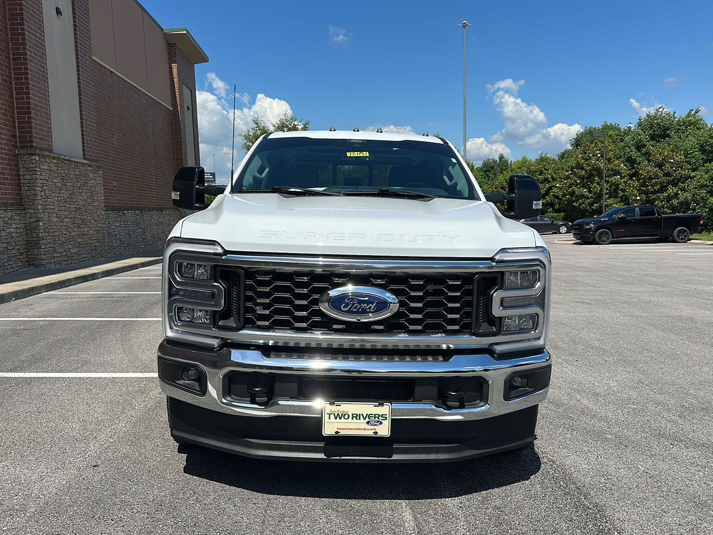 Certified 2024 Ford F350 Lariat w/ FX4 Off-Road Package AWD/4WD image 9