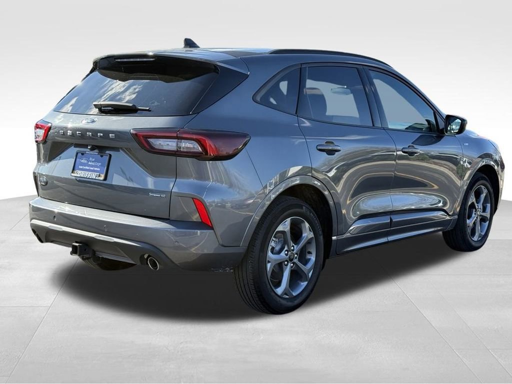 Certified 2023 Ford Escape ST-Line Select w/ Tech Pack #1 image 3
