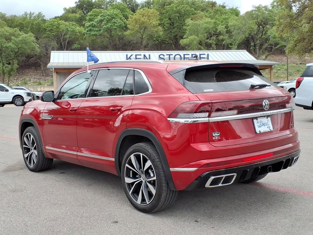 Used 2025 Volkswagen Atlas Cross Sport SEL Premium R-Line AWD/4WD image 2