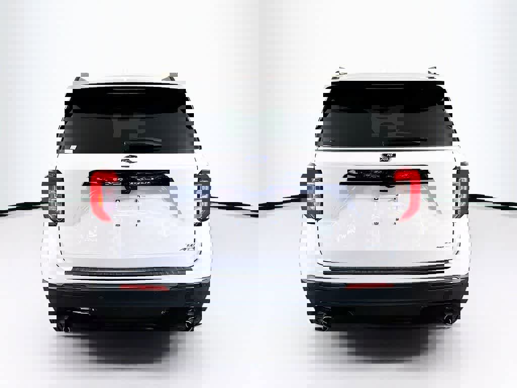 Certified 2022 Ford Explorer ST-Line image 4