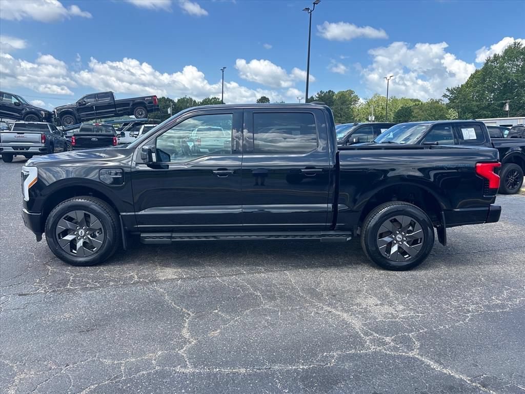 Certified 2023 Ford F150 Lightning Lariat w/ Max Trailer Tow Package AWD/4WD image 4