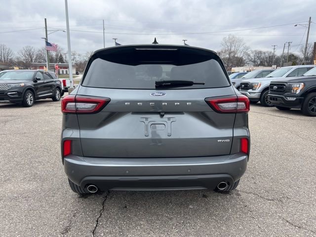 Certified 2023 Ford Escape ST-Line Select w/ Tech Pack #1 image 3