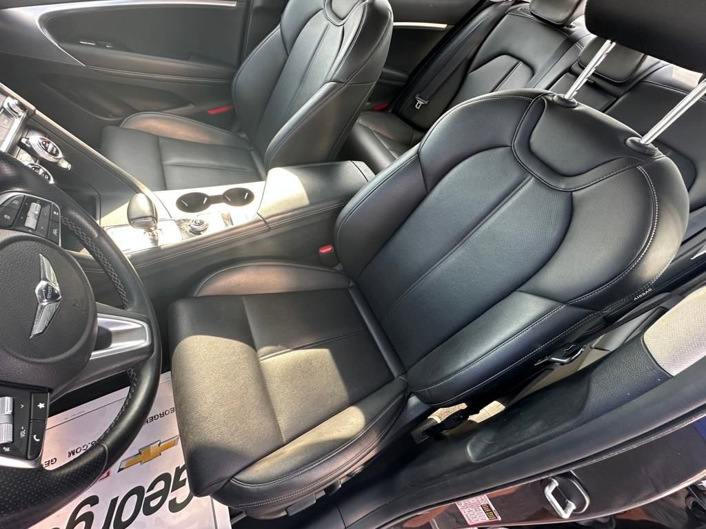 Used 2023 Genesis G70 2.0T image 19