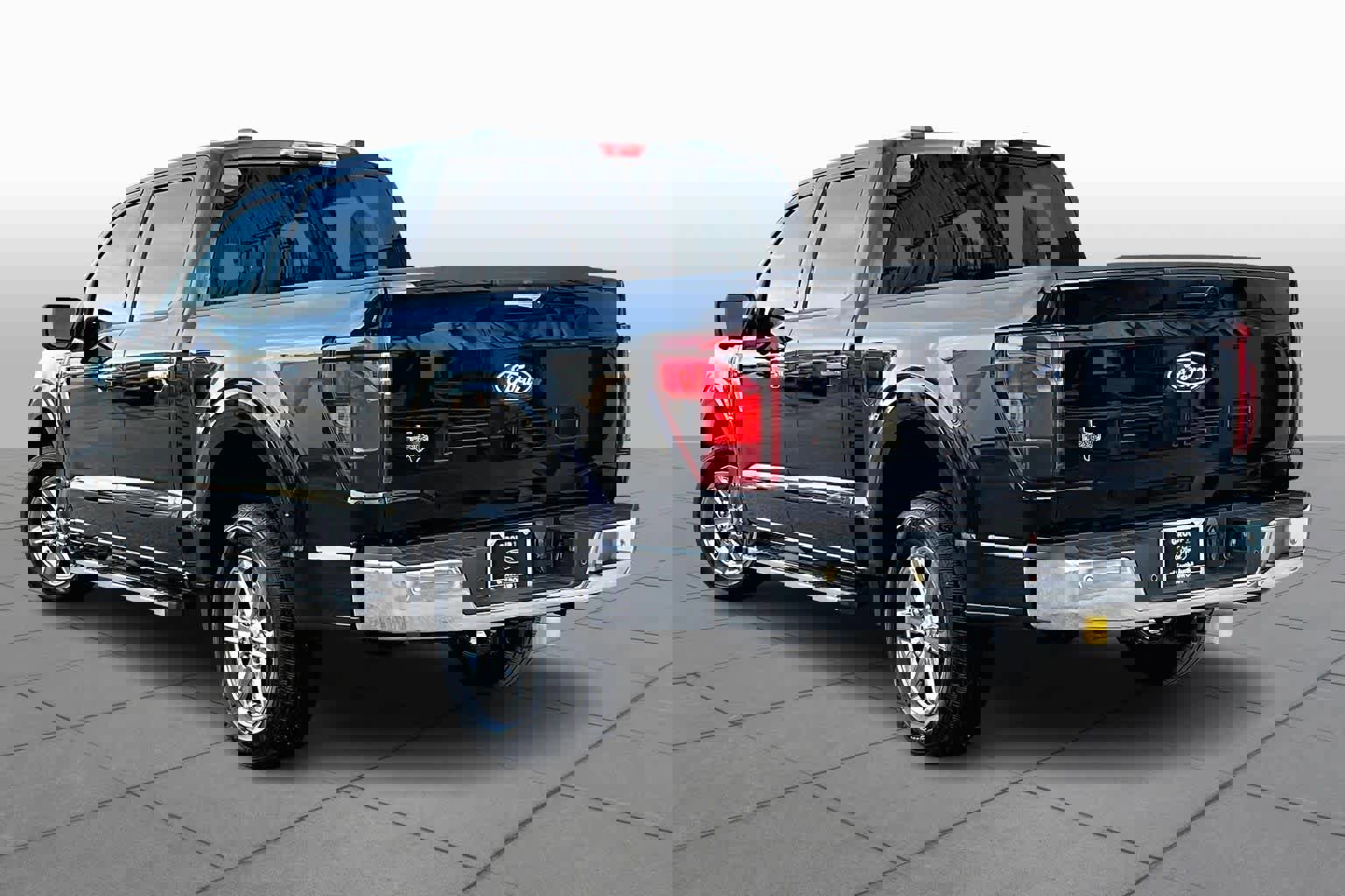 Certified 2024 Ford F150 XLT image 4