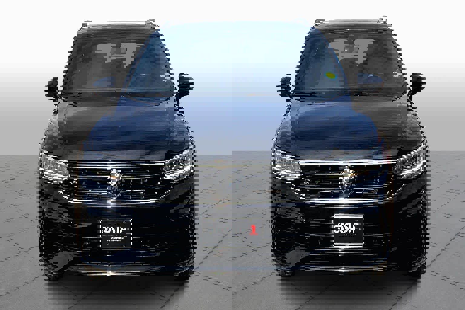 Used 2024 Volkswagen Tiguan SE R-Line image 6