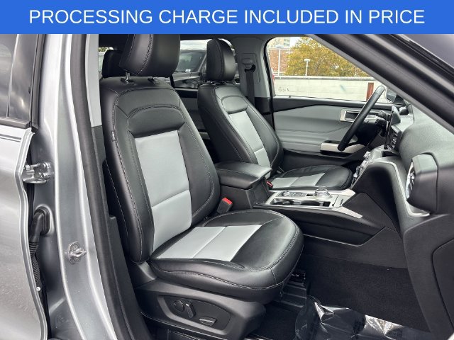 Certified 2023 Ford Explorer XLT w/ Equipment Group 202A AWD/4WD image 17
