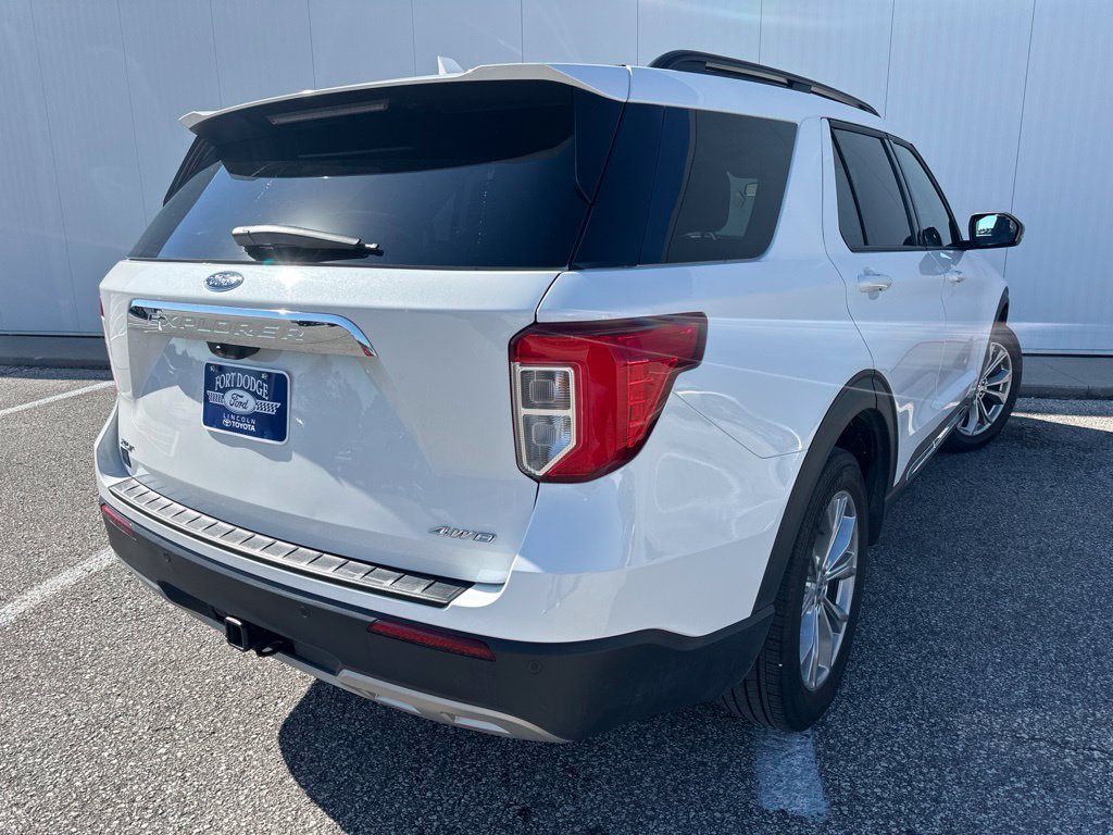 Certified 2024 Ford Explorer XLT w/ Equipment Group 202A AWD/4WD image 7