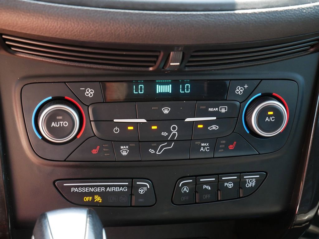 Certified 2019 Ford Escape Titanium AWD/4WD image 22