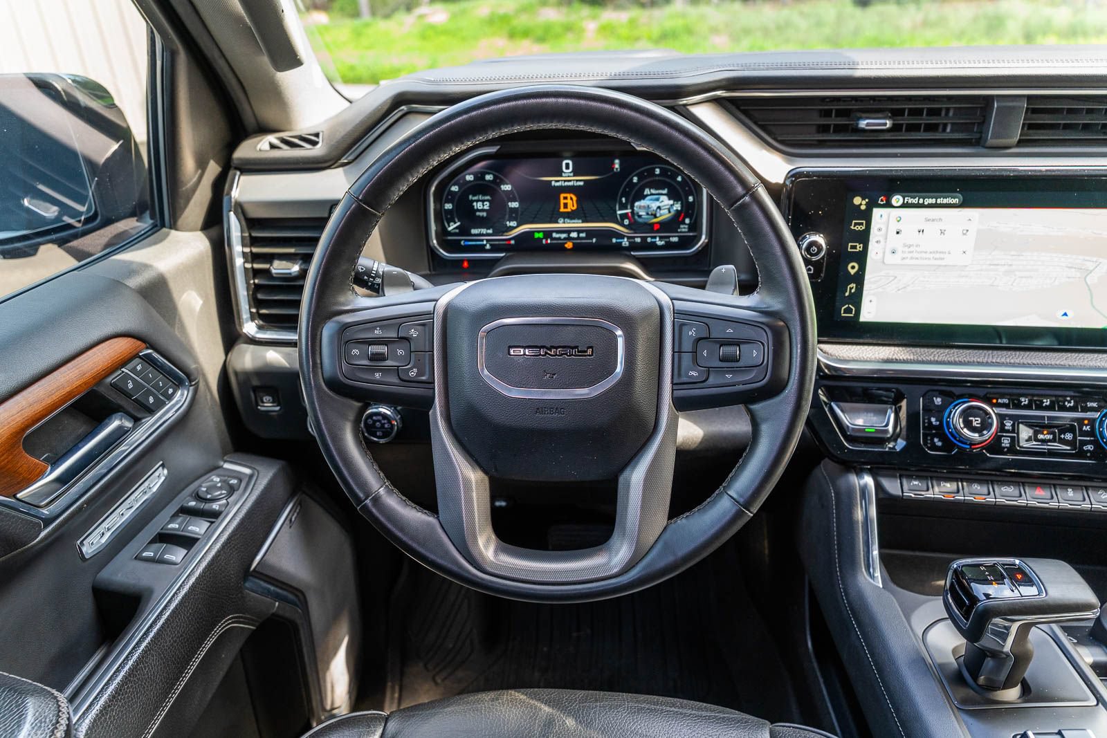 Used 2023 GMC Sierra 1500 Denali w/ Denali Reserve Package AWD/4WD image 28