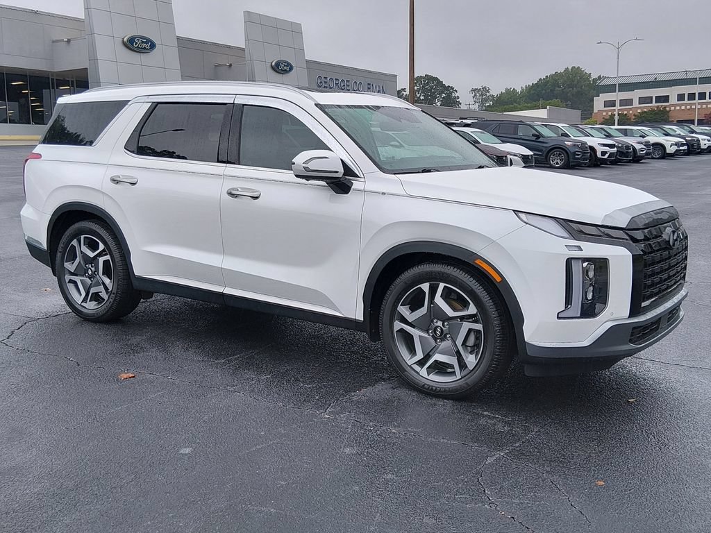 Used 2024 Hyundai Palisade Limited AWD/4WD image 2