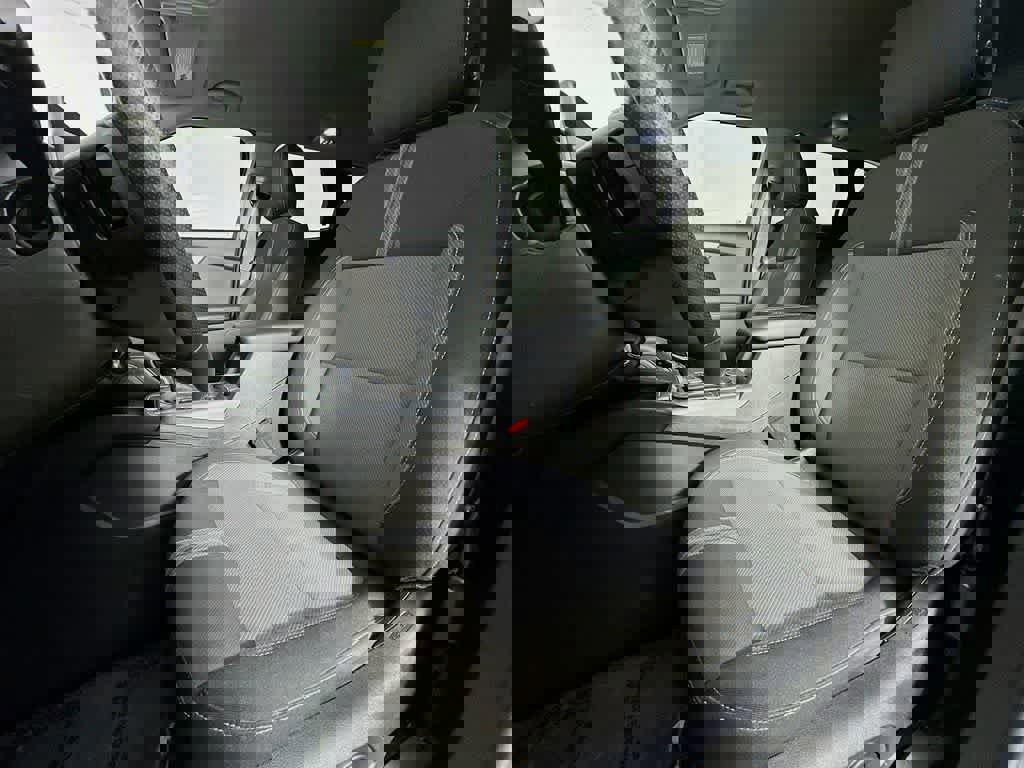 Used 2023 Chevrolet Blazer LT image 15