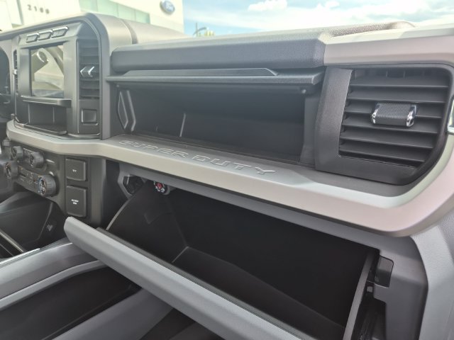 Certified 2023 Ford F350 XLT AWD/4WD image 28