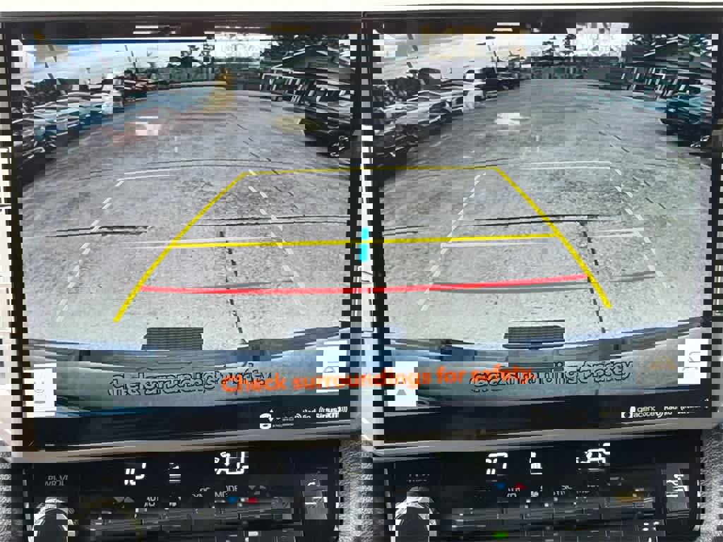 Used 2022 Toyota Tundra SR5 w/ SR5 Premium Package image 27