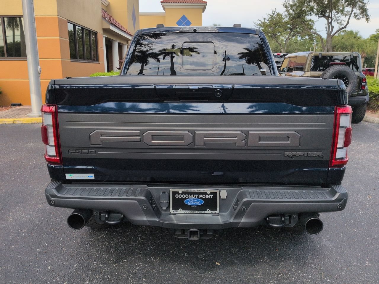 Certified 2023 Ford F150 Raptor w/ Raptor 37 Performance Package AWD/4WD image 5