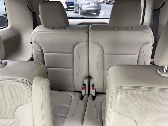 Used 2017 GMC Acadia Denali w/ Technology Package AWD/4WD image 15