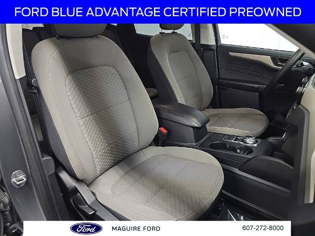 Certified 2022 Ford Escape SE w/ Cold Weather Package AWD/4WD image 18